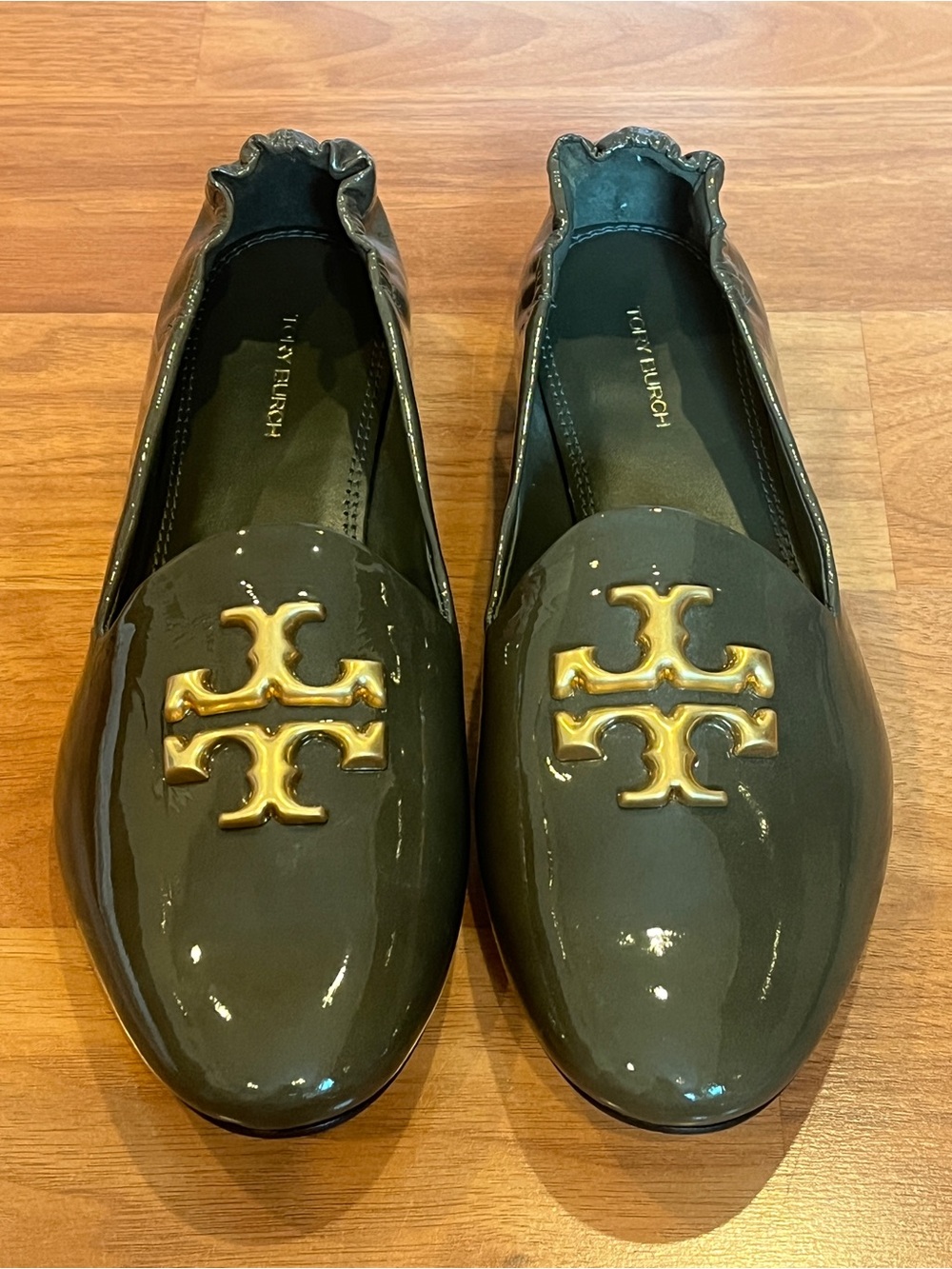 Tory Burch Eleonor Moss Spongy Patent Leather Loafer - size 8M - NWOB - Picture 3 of 12